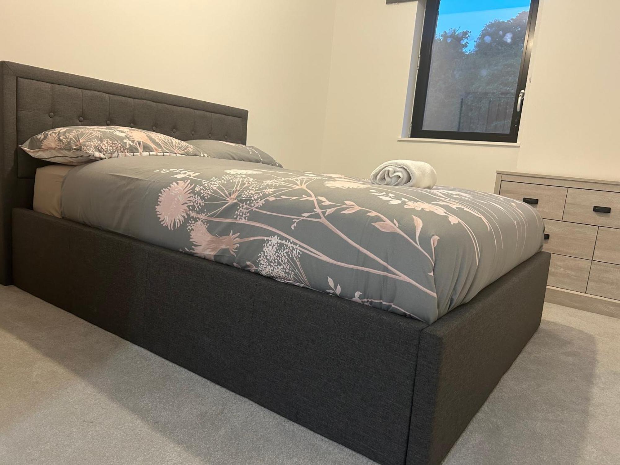 צ'אטהם Kinzo'S Apartment מראה חיצוני תמונה
